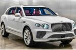 2026 Bentley Bentayga Azure EWB Blanco Glaciar: Sonido Interior Exterior