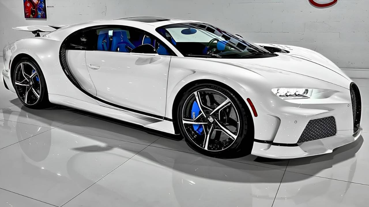Bugatti Chiron – Sound, Interior & Exterior | Ultimate Hypercar Experience